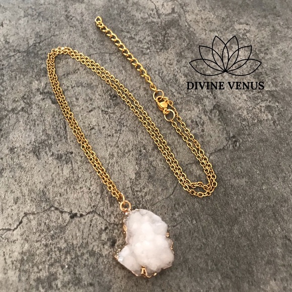 Druzy Agate, Whitesmoke, Natural, Gold Plated - Picture 10 of 11